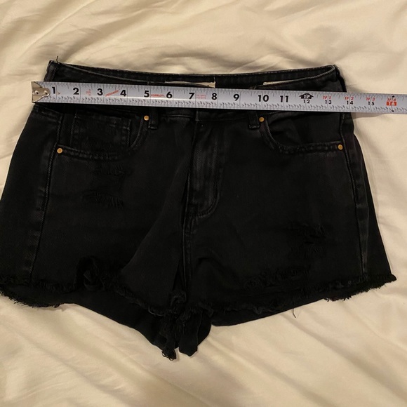 Pacsun black ripped jean shorts - Picture 4 of 8